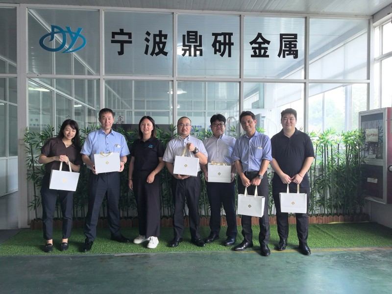 Theo đuổi sự xuất sắc và cùng nhau thăng tiến